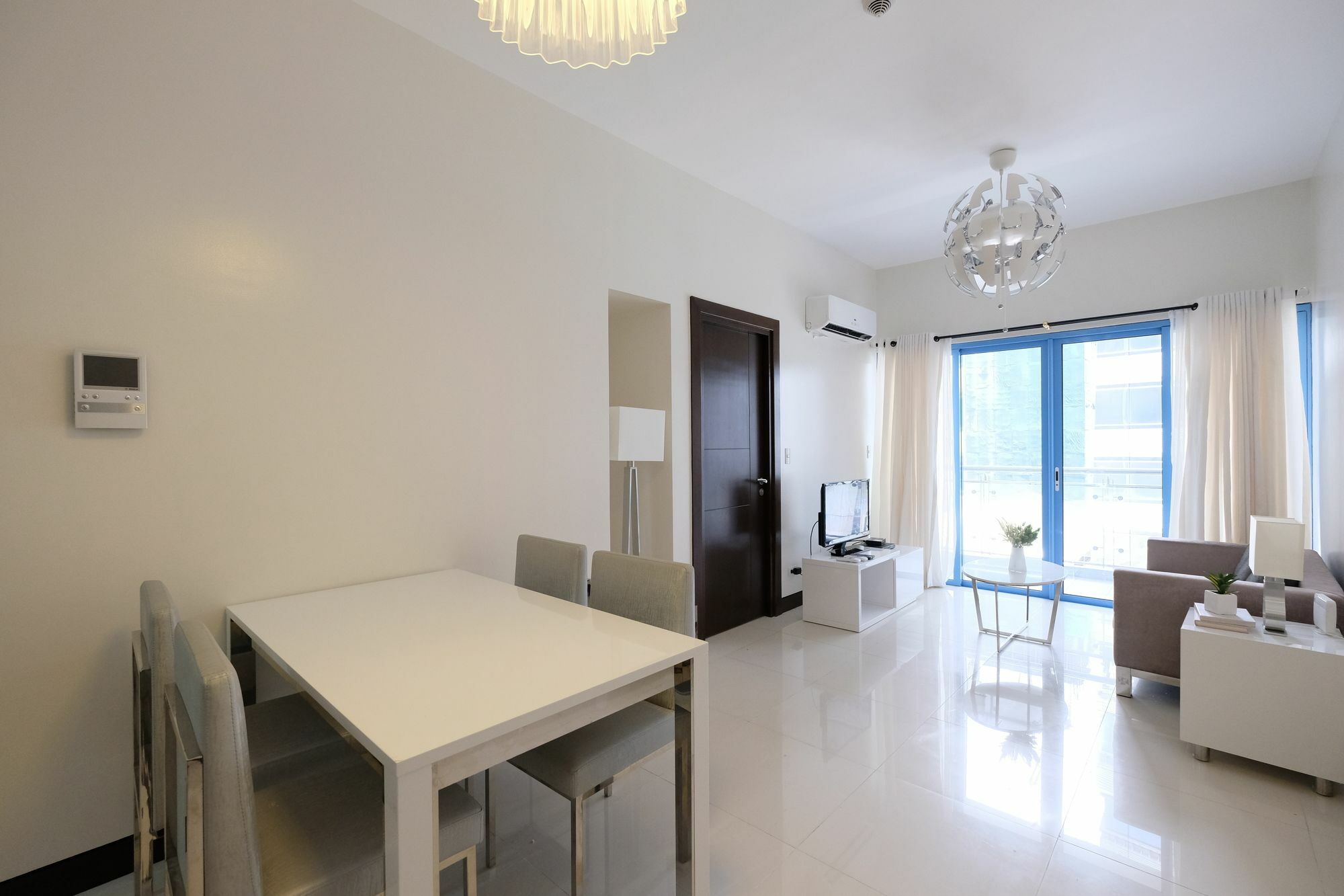 סן פדרו מקאטי Csuites At Two Central Residences מראה חיצוני תמונה