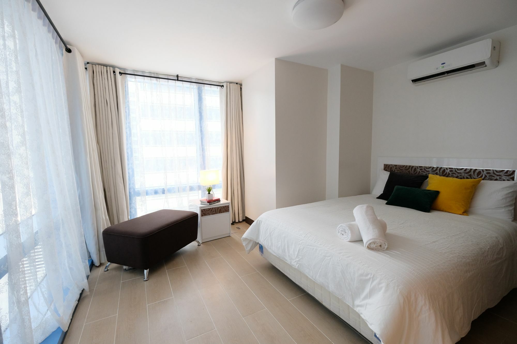 סן פדרו מקאטי Csuites At Two Central Residences מראה חיצוני תמונה